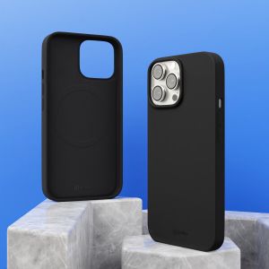 Prio Black Liquid Silicone Case compatibile MagSafe iPhone 15